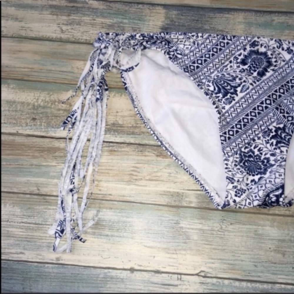 96 Degrees Bikini Bottom - Picture 2 of 3